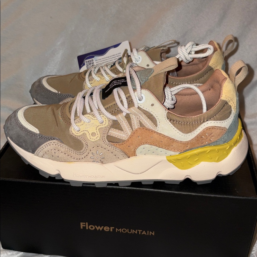 NWT Flower Mountain Yamano 3 Sneaker in Stone Mud - Picture 12 of 15